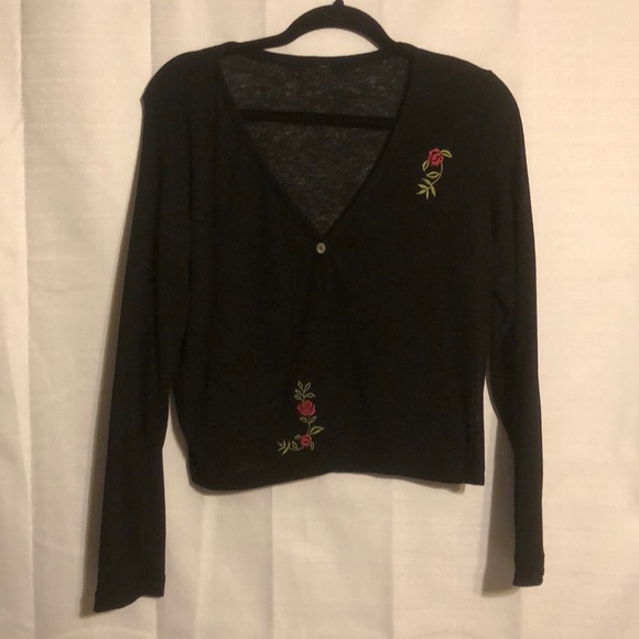 Tops - Black knit sweater